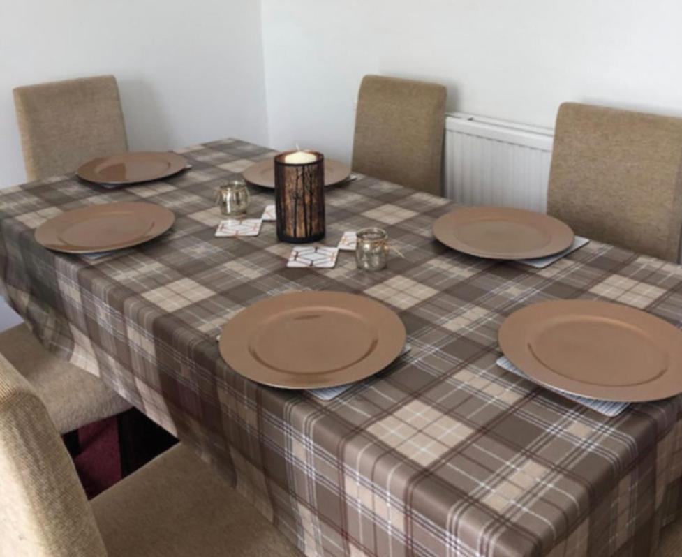 Captivating 2-Bed Apartment In Isle Of Bute Rothesay Eksteriør billede
