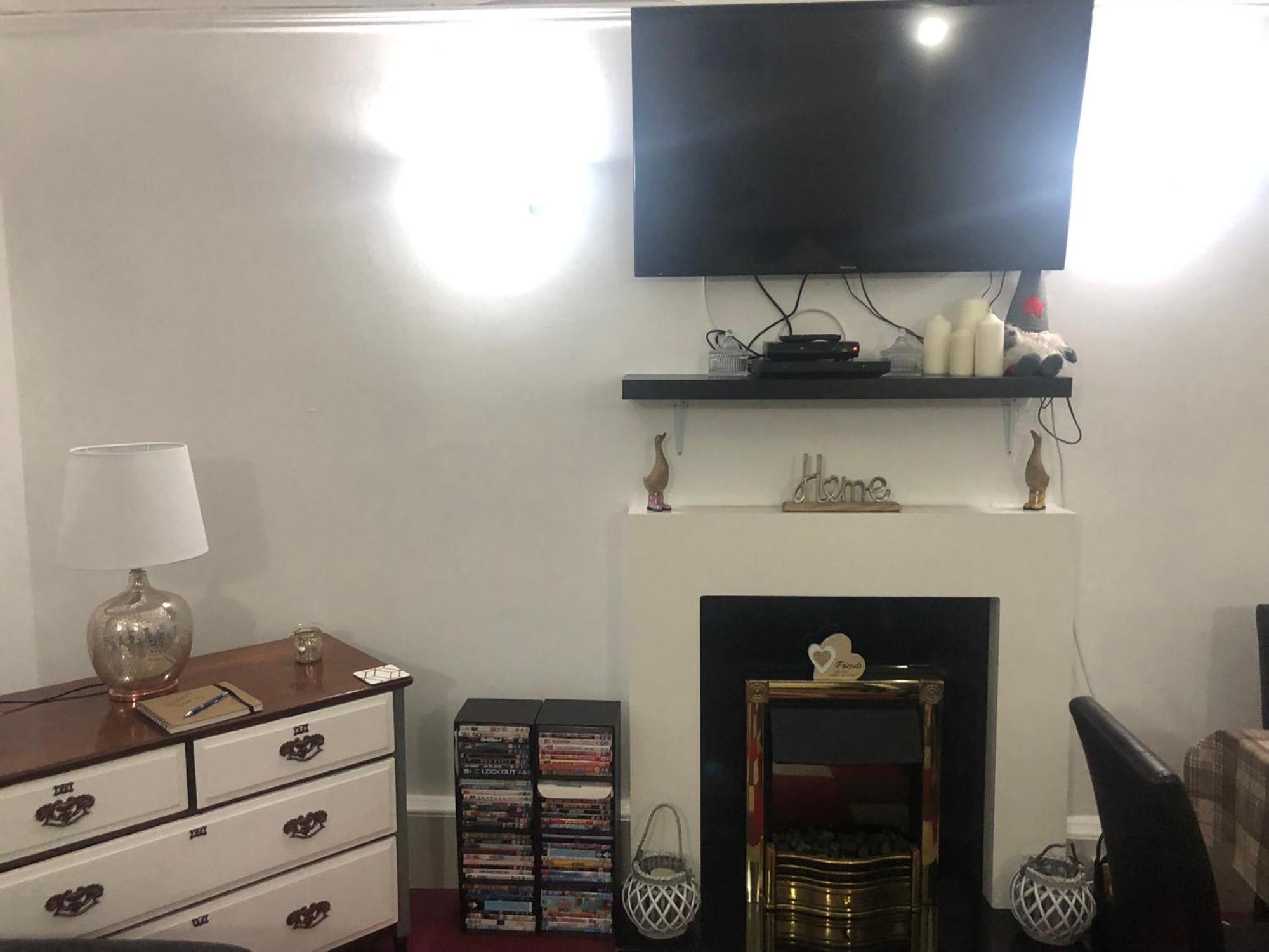 Captivating 2-Bed Apartment In Isle Of Bute Rothesay Eksteriør billede