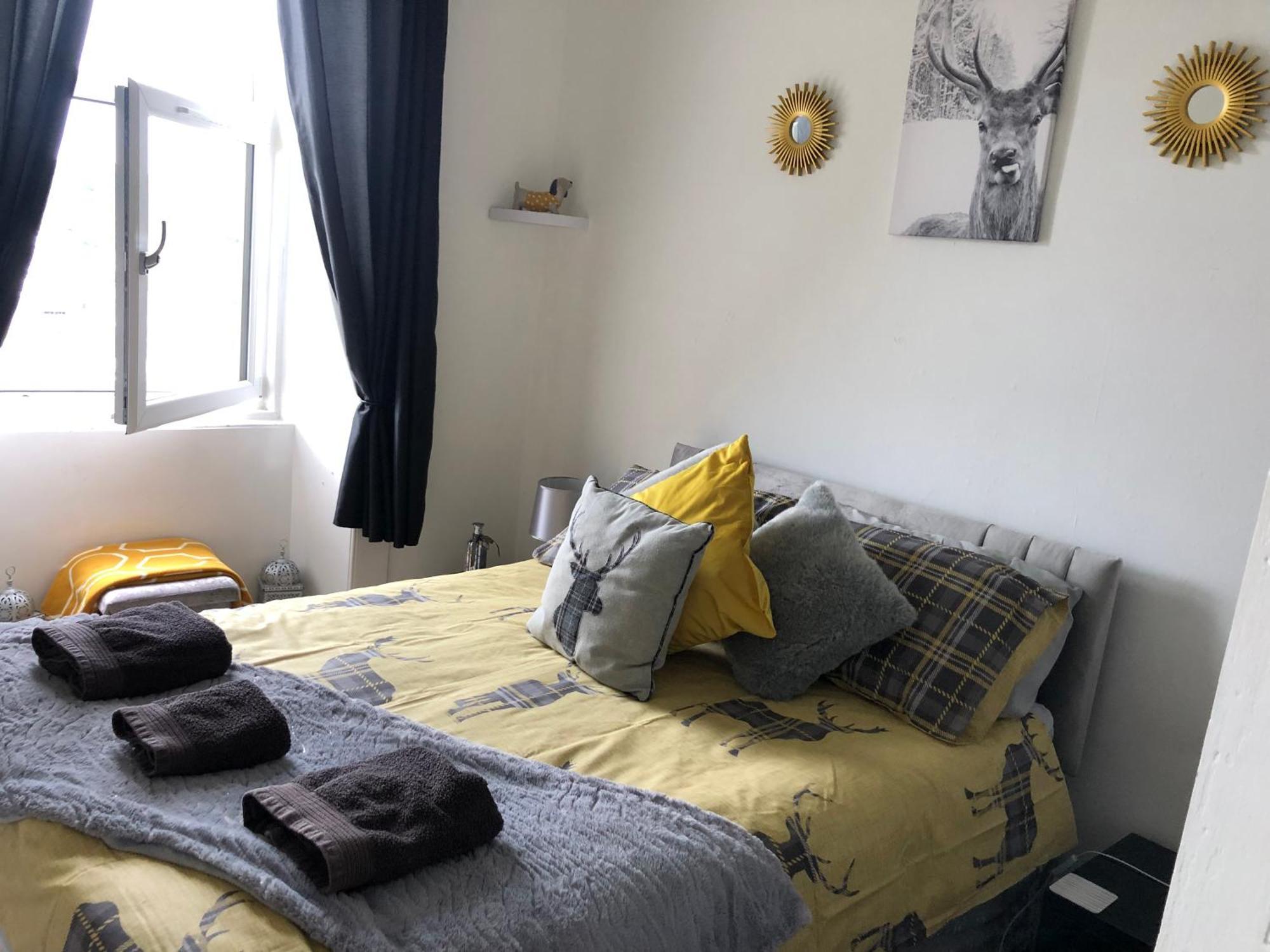 Captivating 2-Bed Apartment In Isle Of Bute Rothesay Eksteriør billede